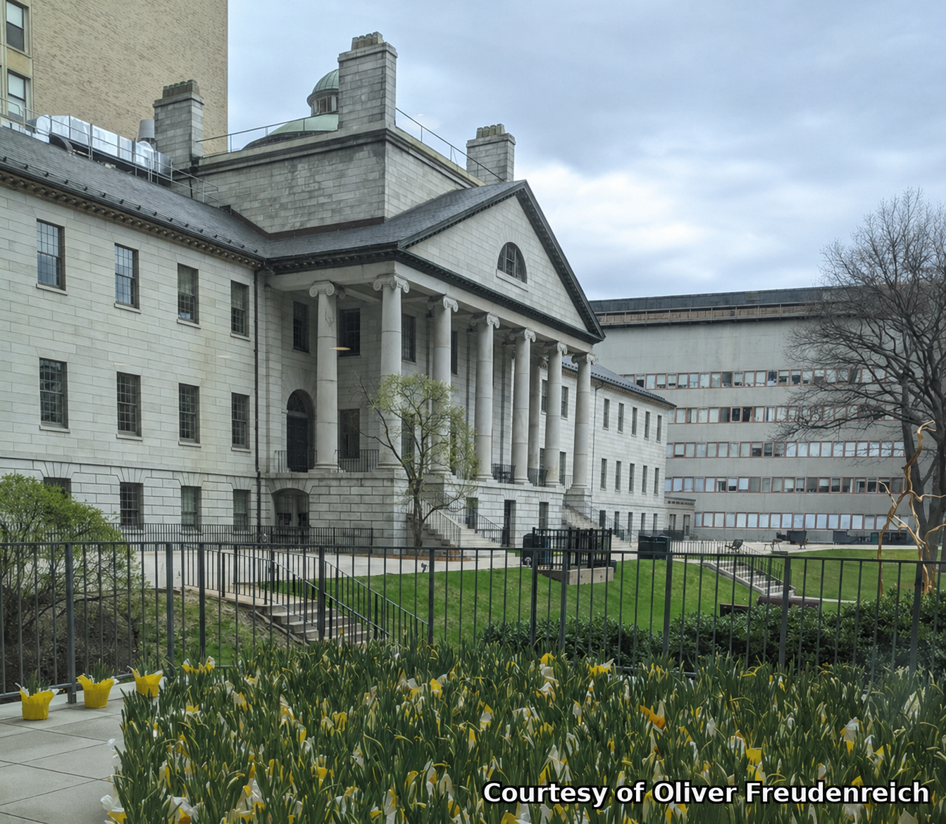 Massachusetts General Hospital building